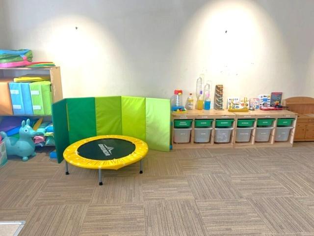 【理学療法士】児童発達支援/完全週休2日制/土日祝休み/送迎なし◎/駅チカ/個別療育と保護者支援に注力！/未就学児専門のマンツーマン療育♪/月給23万円～/正社員/資格必須の写真6枚目