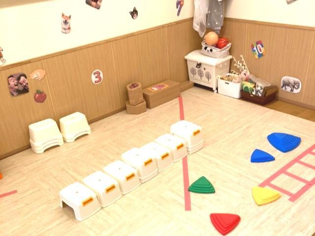 【保育士】児童発達支援/送迎なし/土日祝休み◎/残業ほぼなし/産休・育休の取得実績あり/保育所あり＆時短勤務相談OKの子育て応援企業♪/月給22.6万円～/正社員/資格必須の写真1枚目