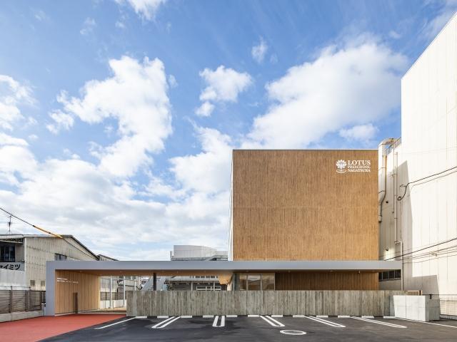 【言語聴覚士】児童発達支援/年休120日◎/日祝休み/残業ほぼなし/子育て支援手当あり/保育と支援が自然につながる、プリスクール併設の発達支援施設♪/月給19万円～/正社員/資格必須