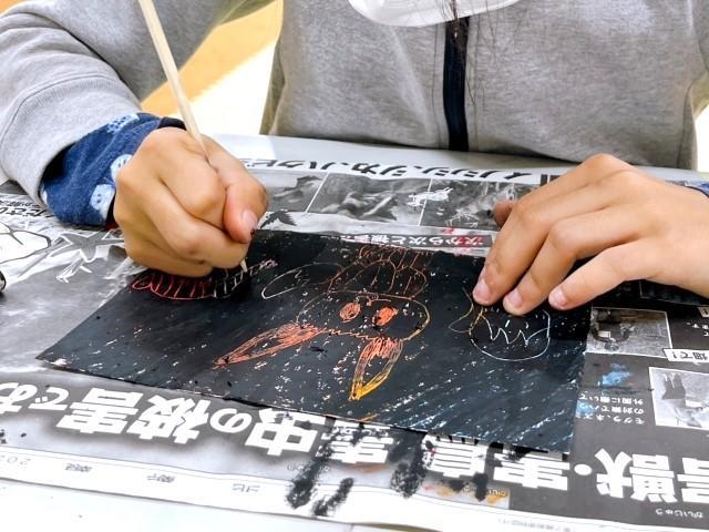 【児童指導員】月給24万円～/放課後等デイサービス/残業ほぼなし/専門職が多数在籍する成長環境◎/PEACEがモットー！運動療育と体験学習がメインの施設♪/正社員/資格必須