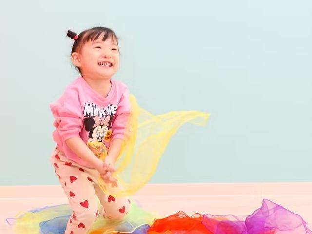 【児童発達支援管理責任者】多機能型施設/正社員/資格必須/月給26万円～/土日祝休み/残業ほぼなし/脳科学に基づいた発育ダンスや右脳教育を実施◎の写真2枚目