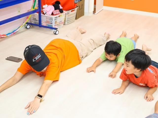 【児童発達支援管理責任者】多機能型施設/正社員/資格必須/月給26万円～/土日祝休み/残業ほぼなし/脳科学に基づいた発育ダンスや右脳教育を実施◎の写真7枚目