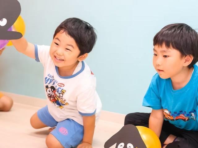 【児童発達支援管理責任者】多機能型施設/正社員/資格必須/月給26万円～/土日祝休み/残業ほぼなし/脳科学に基づいた発育ダンスや右脳教育を実施◎の写真8枚目