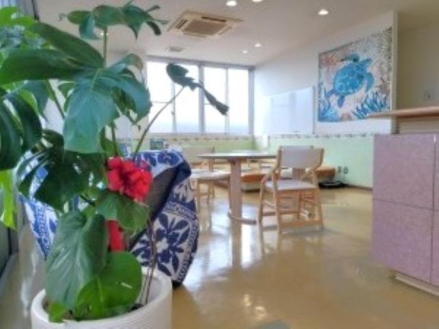 【保育士】多機能型施設/日曜休み/未経験可/特別有休や勤務時間の調整など子育て支援充実◎/こころの調和を軸として、子どもたちの育ちをサポート！/月給20.2万円～/正社員/資格必須の写真1枚目