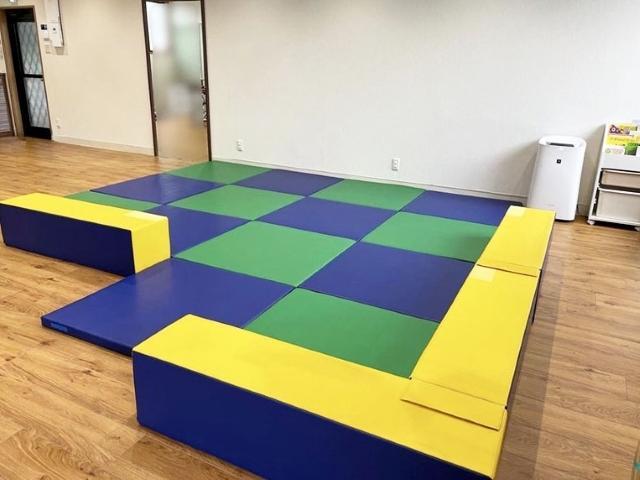 【児童指導員】重症心身障害児施設/年間休日113日◎/残業ほぼなし/木漏れ日のように温かく優しい空間で、子どもたちのおだやかな成長をはぐくむ♪/月給19万円～/正社員/資格必須の写真3枚目