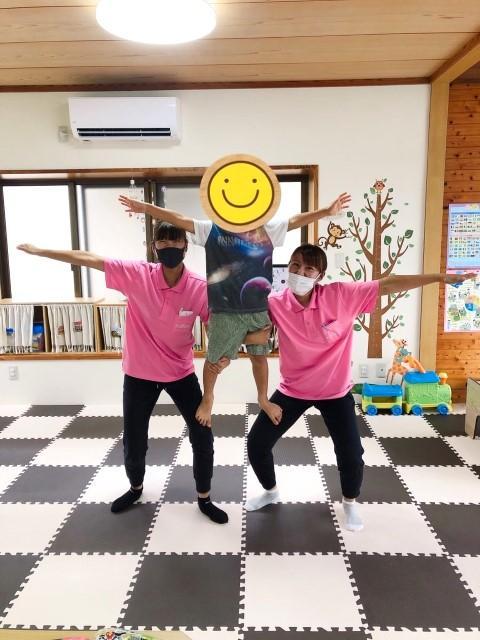 【児童指導員】児童発達支援/完全週休2日制/日曜休み＆残業ほぼなし◎/専門職と一緒にプロが目指せる職場/信頼を創る「ダメと言わない療育」を実践♪/月給21万円～/正社員/資格必須の写真3枚目