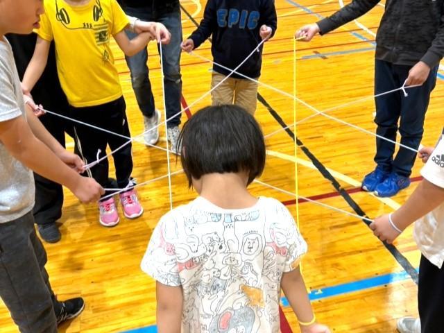 【理学療法士】多機能型施設/日祝休み◎/未経験・ブランクOK/車通勤可/音楽・アート・野外活動など多彩なプログラムで子どもたちの成長を支援♪/月給20.5万円～/正社員/資格必須の写真1枚目