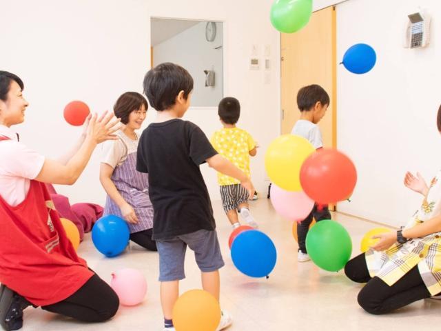 【児童指導員】多機能型施設/土日休み/年間休日114日◎/月給26.4万円～/研修制度が充実/自尊心や自己アイデンティティをはぐくむ/健やかな成長を見守る支援を♪/正社員/資格必須の写真4枚目