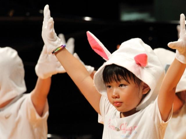 【児童指導員】放課後等デイサービス/日祝休み◎/年間休日115日/未経験・ブランク可/のびのびとした成長をサポートする地域密着型の療育♪/月給22.3万円～/正社員/資格必須