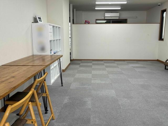 【児童指導員】⽉給23万円〜/放課後等デイサービス/日祝休み/残業ほぼなし！定時退勤OK/子ども好きの方歓迎◎おうちのような施設で遊びながらのびのび療育♪/正社員/資格必須の写真1枚目