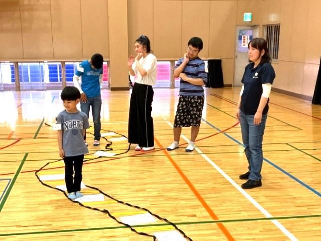 【児童発達支援管理責任者】⽉給25万円〜/放課後等デイサービス/給与交渉可◎/平日の朝はのんびり10時出勤♪/市内に6拠点展開の法人/療育＋生涯支援も学べます！/正社員/資格必須の写真3枚目