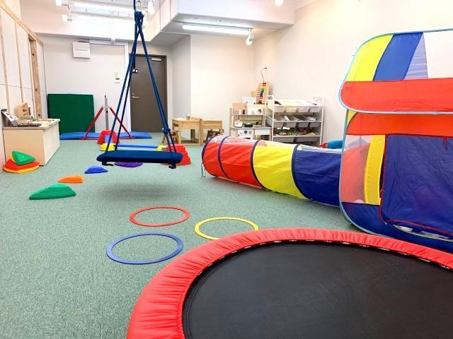 【児童発達⽀援管理責任者】⽉給31万円〜/児童発達⽀援/残業ほぼなし/日祝休み/年休120日/経験者歓迎♪/休暇制度充実＆初月から有給付与◎急なお休みにも対応！/正社員/資格必須の写真2枚目