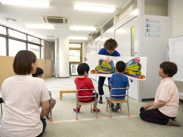 【児童指導員】月給18.6万円～/児童発達支援/残業ほぼなし◎/研修・資格取得支援あり/託児所完備/経験5年以上/「やってみたい！」と感じる遊びや活動を提供♪/正社員/資格必須の写真5枚目