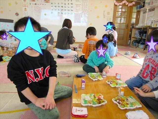 【保育士】月給17万円～/多機能型施設/年間休日118日/日祝休み◎/未経験OK！/少人数制の個別療育・学習支援・季節ごとの活動を通じて、入園前の練習に♪/正社員/資格必須の写真3枚目