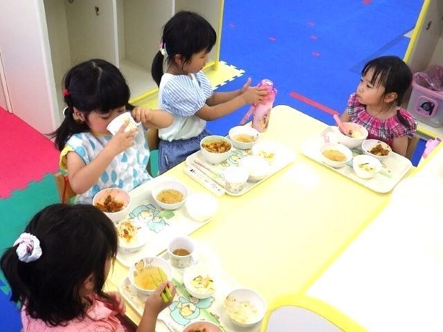 【児童指導員】月給20.1万円～/多機能型施設/日曜固定休み/年間休日110日/研修制度＆資格取得支援充実◎/専門的アプローチと療育で多面的な成長を支援♪/正社員/資格必須の写真2枚目