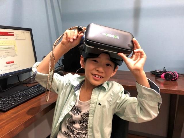 【児童指導員】月給25万円～/放課後等デイサービス/日祝休み◎/年休120日/電車とパソコンがコンセプトの施設◎/将来の就労を見据えた支援を提供します♪/正社員/資格必須の写真1枚目