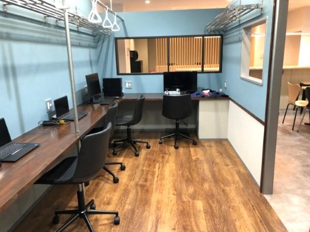 【児童指導員】月給25万円～/放課後等デイサービス/日祝休み◎/年休120日/電車とパソコンがコンセプトの施設◎/将来の就労を見据えた支援を提供します♪/正社員/資格必須の写真3枚目