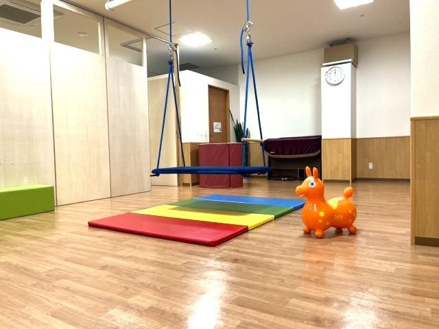 【児童指導員】＼高待遇♪／多機能型施設/月給28.4万円～/未経験歓迎◎/専門職多数在籍/研修＆サポート充実/子どもたちに専門的視点から支援を♪/正社員/資格必須の写真10枚目