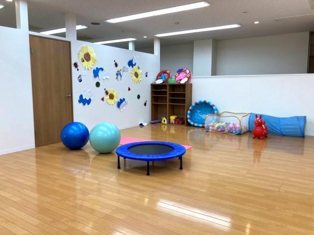 【保育士】＼高待遇♪／放課後等デイサービス/月給25万円～/残業ほぼなし/研修＆キャリア支援充実◎/「手厚い人員体制×多彩な専門職」支援でどんな子にも安心と成長を♪/正社員/資格必須の写真9枚目