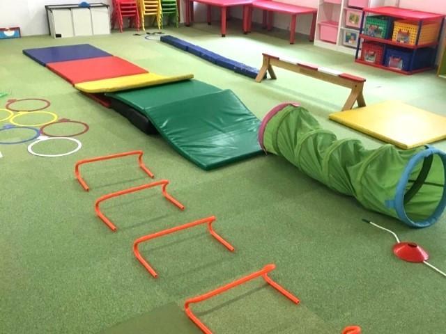 【保育士】＼高待遇♪／放課後等デイサービス/月給25万円～/残業ほぼなし/研修＆キャリア支援充実◎/「手厚い人員体制×多彩な専門職」支援でどんな子にも安心と成長を♪/正社員/資格必須の写真10枚目