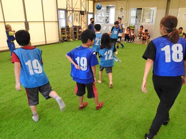 【保育士】＼高待遇♪／多機能型施設/月給35万円～/残業ほぼなし◎/サッカー未経験・子育て中のスタッフも活躍中♪/サッカーで子どもたちの成長をサポート！/正社員/資格必須の写真10枚目