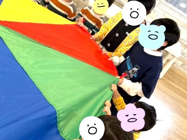 【作業療法士】多機能型施設/年間休日127日/未経験可/デジタルとそろばんを組み合わせた独自の療育◎/すべては子どもたちの笑顔と未来のために♪/月給27万円～/正社員/資格必須の写真1枚目