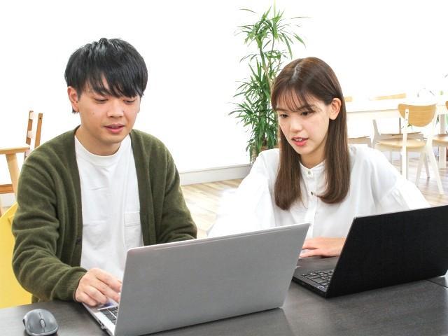 【サビ管補助】就労移行支援/パート・アルバイト/資格必須/時給1,500円〜/週4～5日勤務/独自開発のeラーニングやコンテンツで、ご利用者の「自分らしさ」探しをサポート！