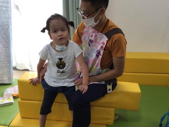 【保育士】重症心身障害児施設/年休118日◎/日祝休み/医療・療育・リハビリが三位一体となった複合型施設/子どもが安心して通える場を提供♪/月給20.2万円～/正社員/資格必須の写真1枚目