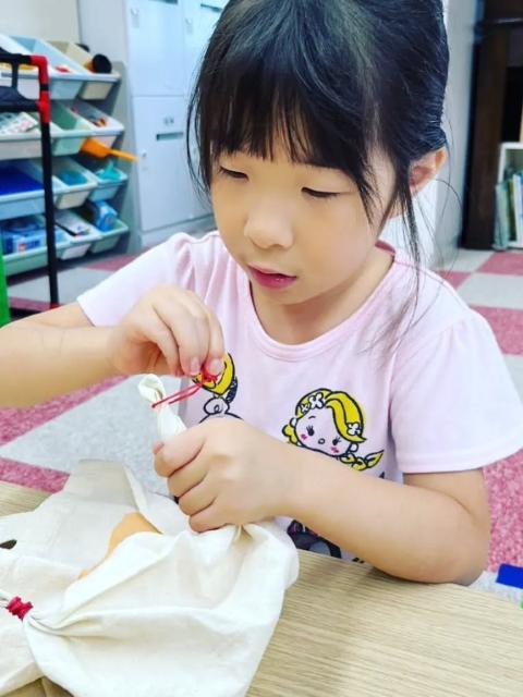 【保育士】児童発達支援/実働7.5時間◎/残業ほぼなし/サッカー、乗馬、アートなど外部講師を招いた「本物」の体験にこだわる療育♪/月給18.6万円～/正社員/資格必須の写真9枚目