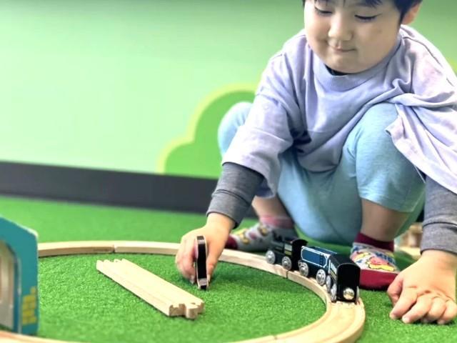 【言語聴覚士】児童発達支援/週休2日制/平日はゆっくり10:45始業♪/公園や商店街での療育プログラムも活発！地域全体で成長を支援◎/月給28万円～/正社員/資格必須の写真4枚目