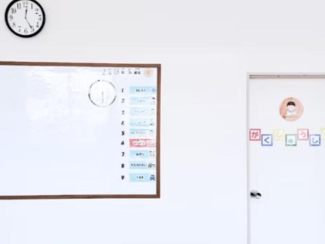 【児童指導員】放課後等デイサービス/週休2日制/日祝休み/実働時間短め◎/自立した未来を育てるサポート/子どもたち一人ひとりの可能性を引き出す支援♪/月給22万円～/正社員/資格必須の写真3枚目