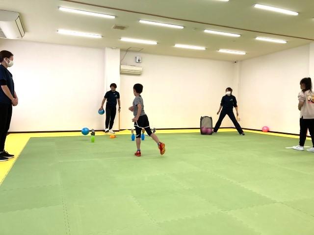 【言語聴覚士】多機能型施設/週2日～勤務OK！/運動療育メインの施設◎/個性を大切に、一人ひとりの光りかがやく人生をサポート♪/時給1,100円～/パート・アルバイト/資格必須の写真1枚目