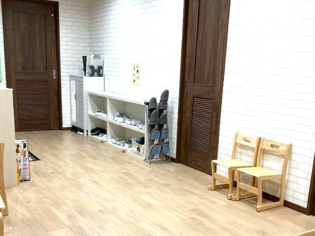 【保育士】多機能型施設/年休120日/土日祝休み/残業ほぼなし/教育業界大手開発の教材・スタッフ研修制度◎/「できた！」を増やすお手伝い♪/月給20万円～/正社員/資格必須の写真7枚目