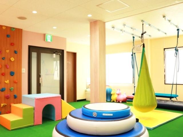 急募【児童指導員】重症心身障害児施設/年間休日116日/残業ほぼなし/月給26万円～/関西エリアを中心に多数の施設を展開する法人/コンセプトは、「親子いっしょに」♪/正社員/資格必須の写真7枚目