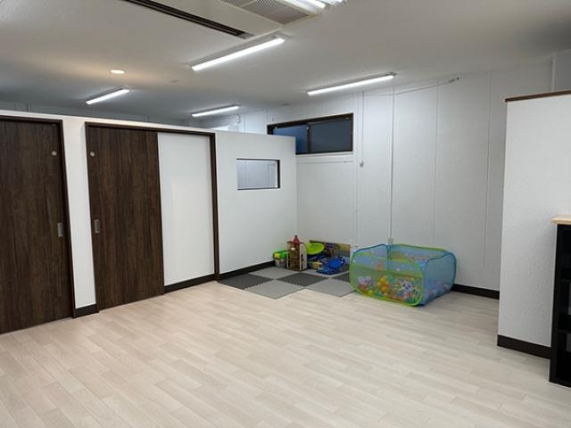 急募【児童発達支援管理責任者】多機能型施設/4週8休制◎/月給35万円～/キャリアアップ制度あり/外活動＆SSTメインの療育♪/体幹トレーニングで身体づくりも！/正社員/資格必須の写真1枚目