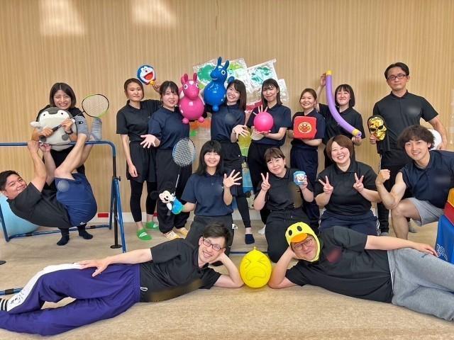 【言語聴覚士】多機能型施設/日曜休み/週休2日制/残業ほぼなし◎/未経験・ブランクOK！/運動を通してコミュニケーション力＆こころの成長をはぐくむ♪/月給23万円～/正社員/資格必須