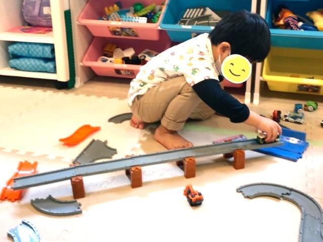 【保育士】多機能型施設/週休2日制/年間休日120日以上◎/日祝休み/託児施設あり/英語に親しむバイリンガル療育で、子どもたちの自立をサポート！/月給22万円～/正社員/資格必須の写真2枚目