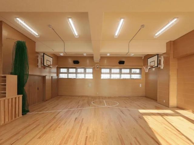 【理学療法士】多機能型施設/日祝休み◎/年休120日/送迎なし/駅チカ/月給30.7万円～/育休・介護休業取得実績あり！福利厚生充実＆安定基盤の好環境で長く働く♪/正社員/資格必須の写真1枚目