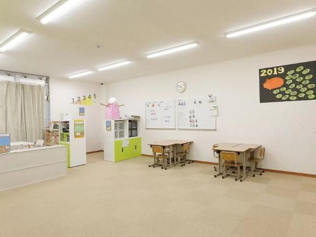 【保育士】多機能型施設/年間休日111日＆残業ほぼなし◎/全国展開中の大手FC/「できた！」の中身やその先も追求♪しっかり向き合える少人数体制/月給24万円～/正社員/資格必須の写真3枚目