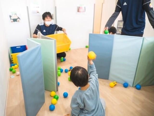 【言語聴覚士】多機能型施設/正社員/資格必須/⽉給25万円〜/日祝休み/年休120日/福利厚生充実◎/「好き」を伸ばして未来へつなげる♪の写真3枚目