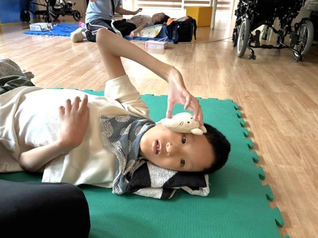 【児童指導員】重症心身障害児施設/週休2日制◎/住居・家族手当あり/「生まれてきてよかった」と思える人生を送るためのお手伝い/笑顔が絶えない施設♪/月給18万円～/正社員/資格必須の写真8枚目