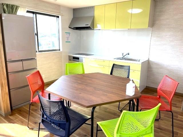 【サビ菅兼管理者】就労継続支援B型/老人ホームやグループホームなど、複数の福祉サービスを約40か所展開する運営法人◎/ご利用者主体の支援♪/月給36万円～/正社員/資格必須