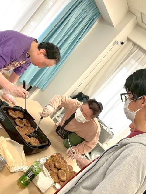 【サービス管理責任者】生活介護施設/週休2日制/日曜定休◎/ご利用者一人ひとりの特性やニーズに合わせた柔軟な対応で、居心地の良さと楽しさを提供♪/月給30万円～/正社員/資格必須の写真9枚目