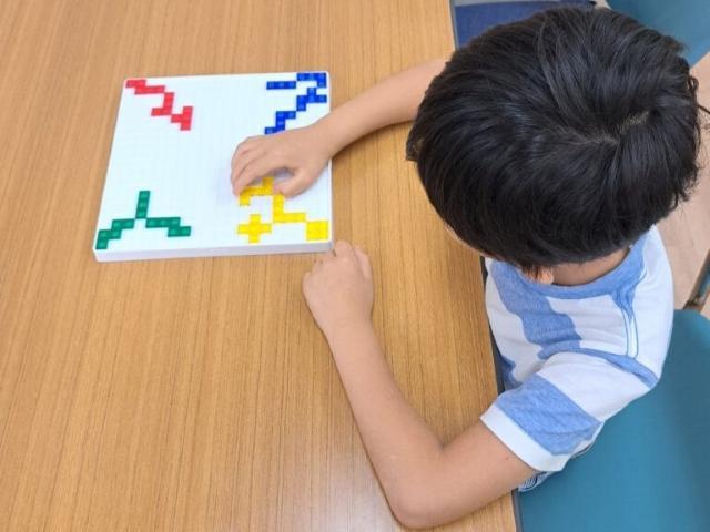 【保育士】多機能型施設/週3日～勤務可/プロジェクションマッピングを使用した運動療育やアートなど、楽しい支援で発達をサポート♪/時給1,140円～/パート・アルバイト/資格必須