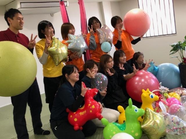 【作業療法士】多機能型施設/2025年11月オープン！/残業ほぼなし◎/仲間と共に成長できるFCグループ/「遊び」を通じてその子らしい成長を支援♪/月給29万円～/正社員/資格必須