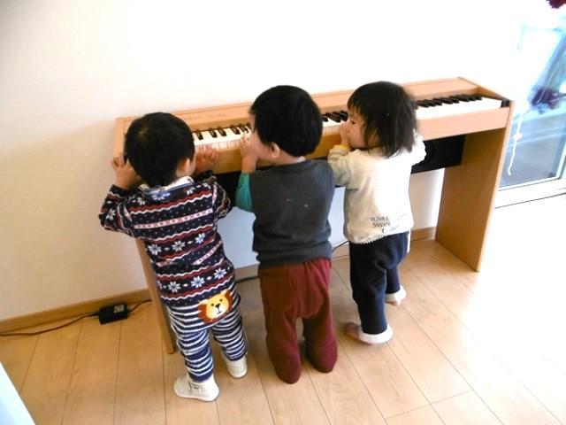 【保育士】多機能型施設/日祝休み・年間休日111日＆残業ほぼなし◎/集団活動や外遊び、製作、個別療育を通して自主性を育む♪/月給19万円～/正社員/資格必須の写真5枚目