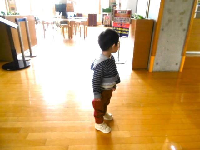 【児童指導員】多機能型施設/日祝休み・年間休日111日＆残業ほぼなし◎/集団活動や外遊び、製作、個別療育を通して自主性を育む♪/月給18.5万円～/正社員/資格必須の写真4枚目