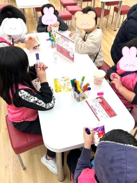 【児童発達支援管理責任者】多機能型施設/完全週休2日制/月給45万円～/専門性を持ったスタッフ多数◎音楽や美術など、芸術に触れる中で感性や思いやりを育む♪/契約社員/資格必須の写真1枚目