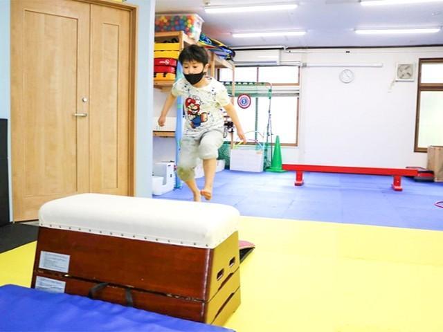 【保育士】多機能型施設/日祝休み/残業ほぼなし/未経験可/運動療育メインの施設◎運動好きな方必見です！/誰にとっても居心地の良い場所に♪/月給21万円～/正社員/資格必須の写真1枚目