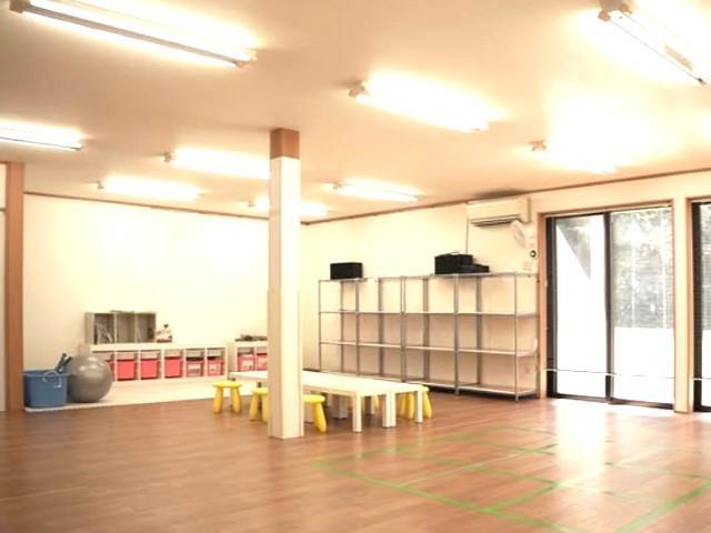 【保育士】放課後等デイサービス/年間休日110日以上/残業ほぼなし/未経験可/駅チカ/子どもたちにとって「安心・安全」な場所を目指します♪/月給21万円～/正社員/資格必須の写真9枚目